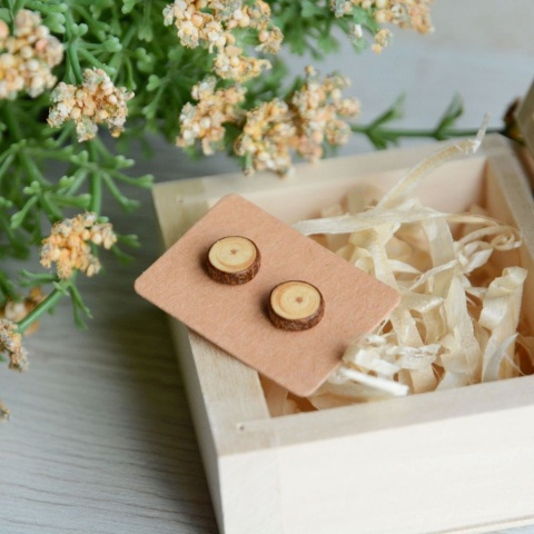 Drewniane wkrętki sosnowe