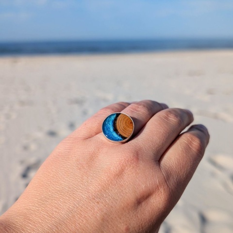 Pierścionek z błękitem