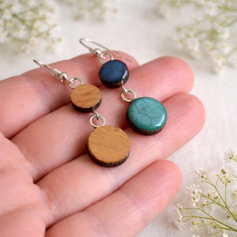 Kolczyki malowane na drewnie