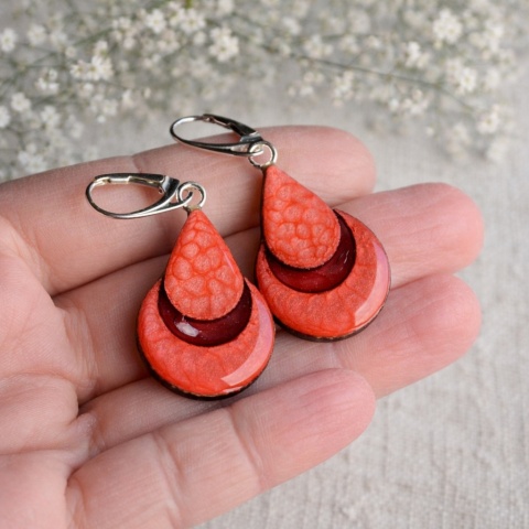 Czerwone kolczyki wiszące