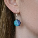 Kolczyki w odcieniach niebieskiego