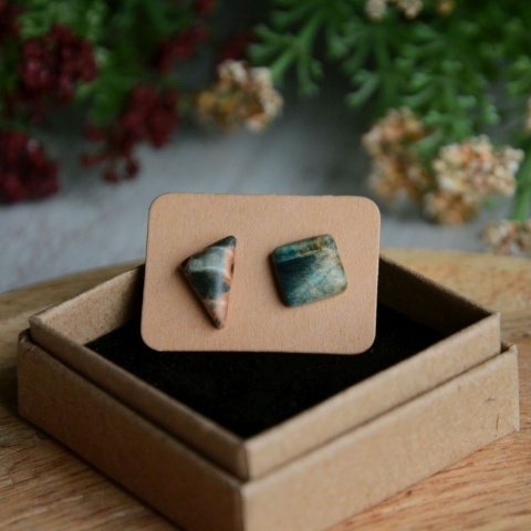 Kolczyki sztyfty nie do pary trójkąt i kwadrat