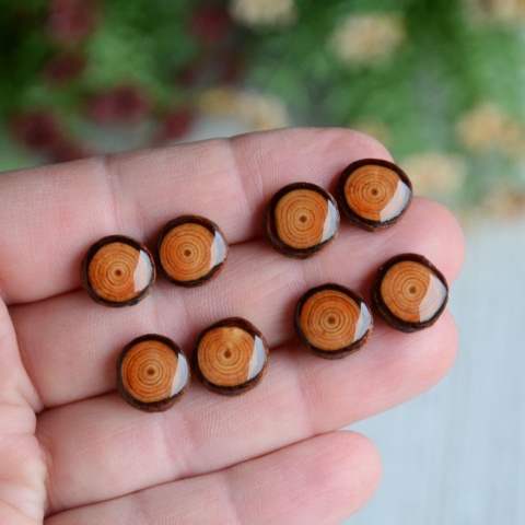 Kolczyki z drewna modrzewiowego