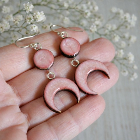 Lekkie różowe kolczyki