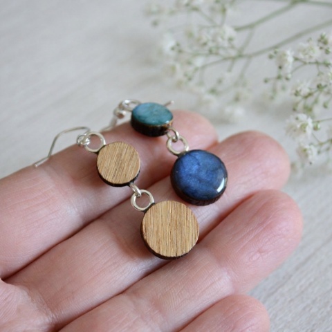 Kolczyki malowane na drewnie